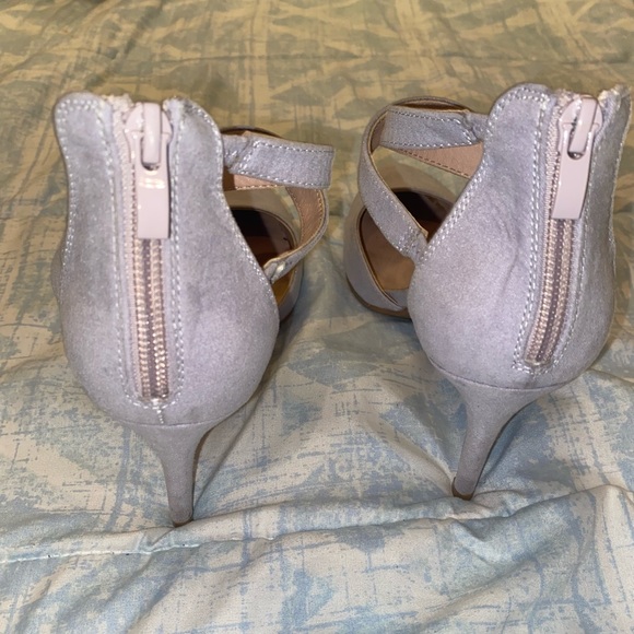 Chinese laundry lavender heels in good conditions size: 8 1/2 - Picture 4 of 4